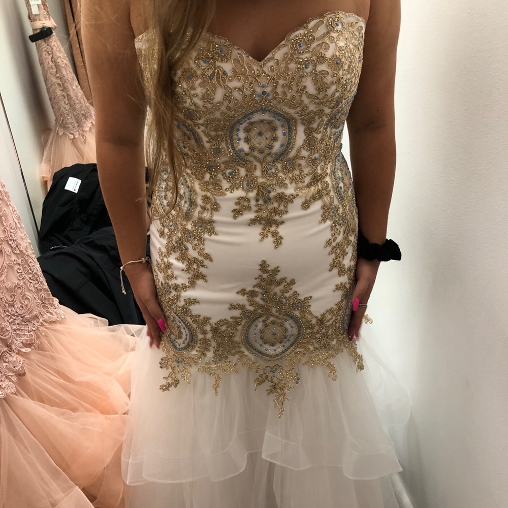 Brand new prom dress size 14 strapless new w/ tags